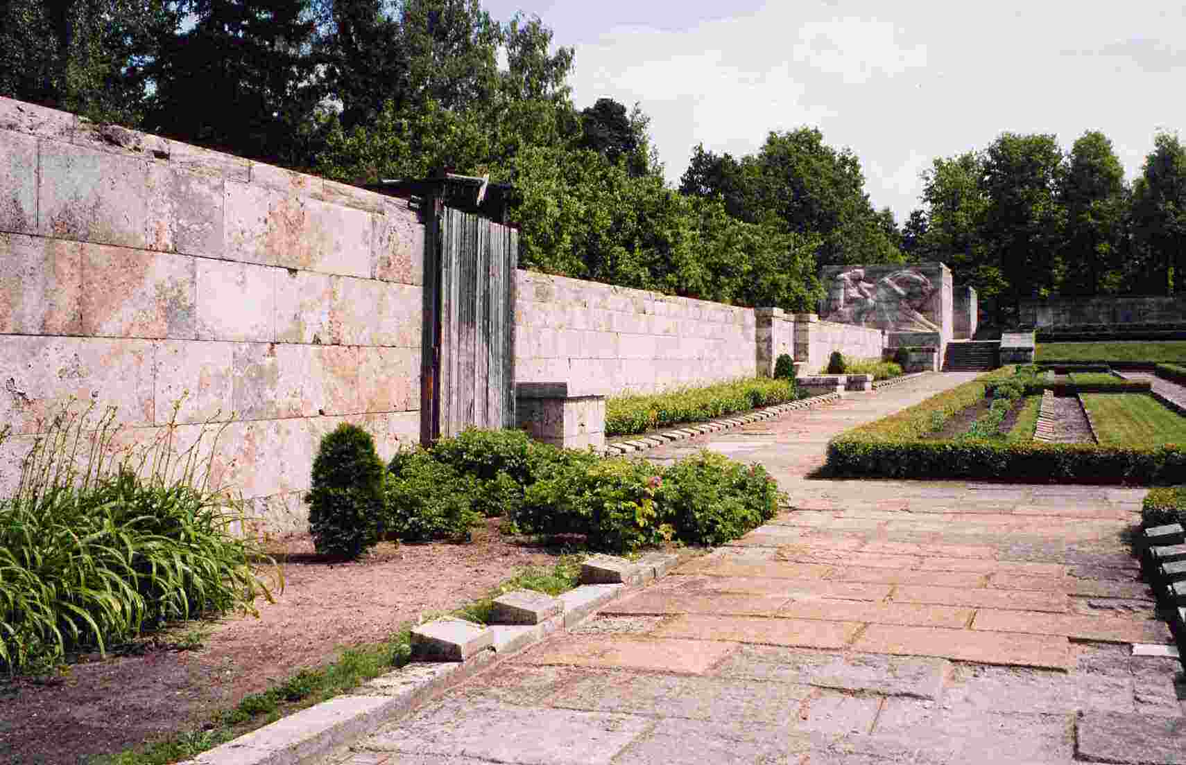 B.Rouse photo, Bralu Kapi 2002